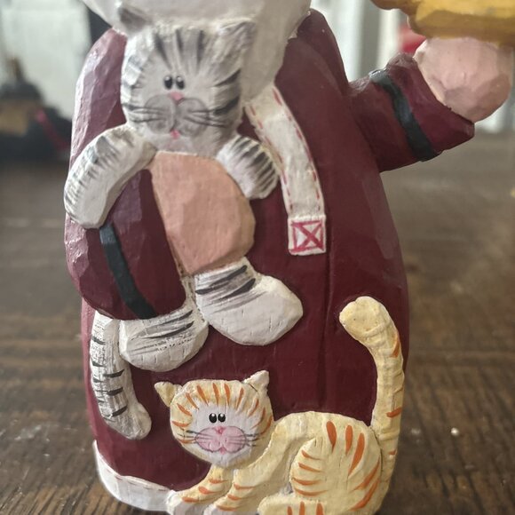 Midwest of Cannon Falls Folk Art Eddie Walker 6.5” tall wooden Tabby Cats Candle - Picture 3 of 6